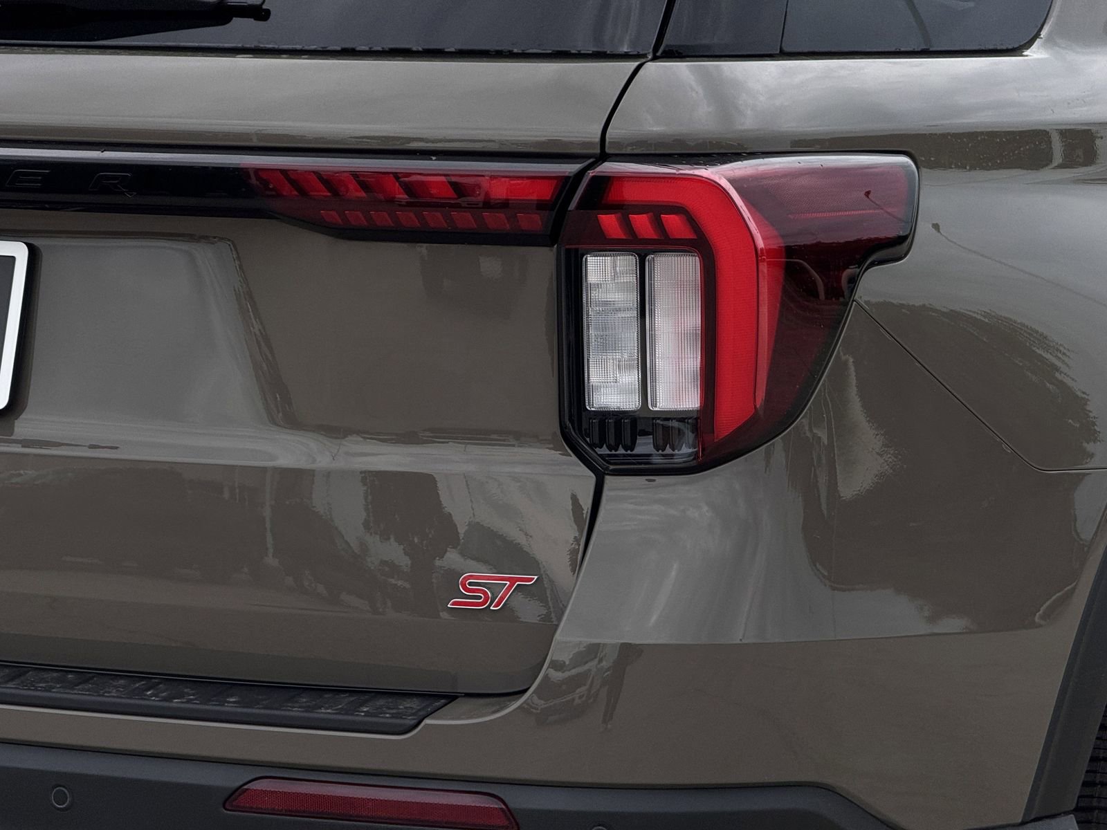 New 2026 Ford Explorer ST image 9