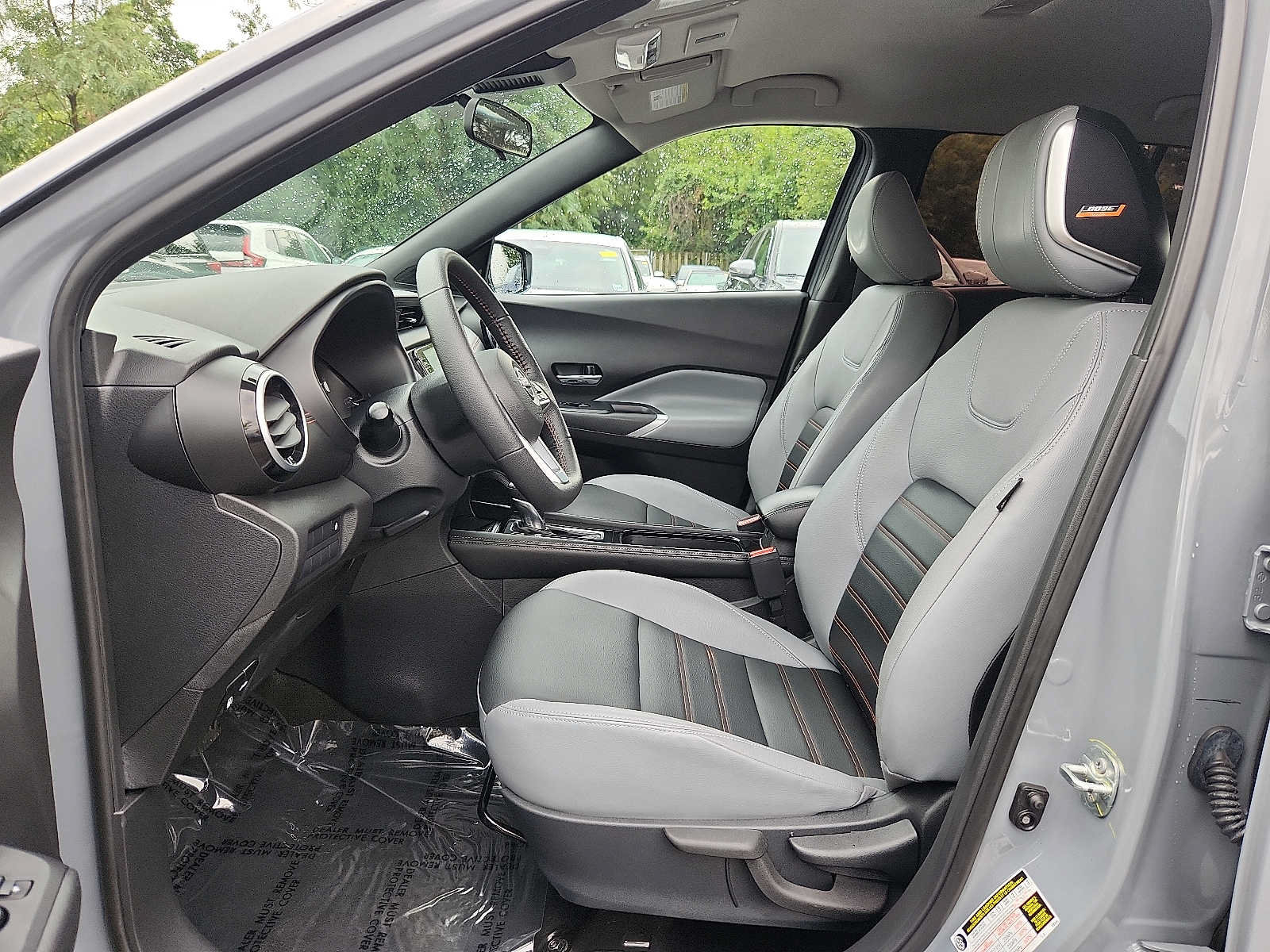 Used 2023 Nissan Kicks SR w/ SR Premium Package FWD image 13