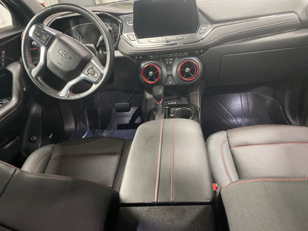 Certified 2025 Chevrolet Blazer RS w/ Enhanced Convenience Package AWD/4WD image 2