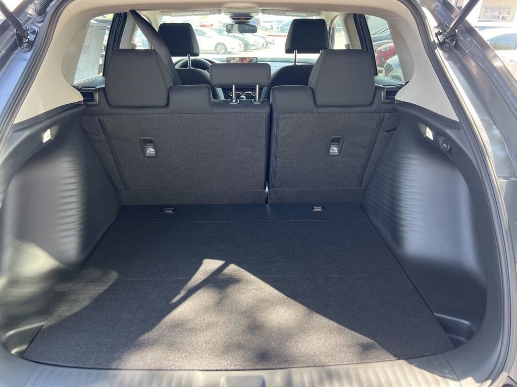 New 2026 Honda HR-V LX image 8