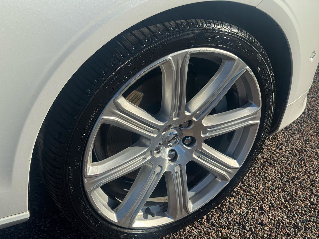 Used 2018 Volvo S90 T6 Inscription w/ Convenience Package AWD/4WD image 16