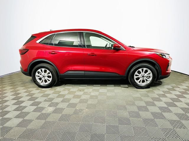 Used 2023 Ford Escape Active w/ Tech Pack #2 image 9