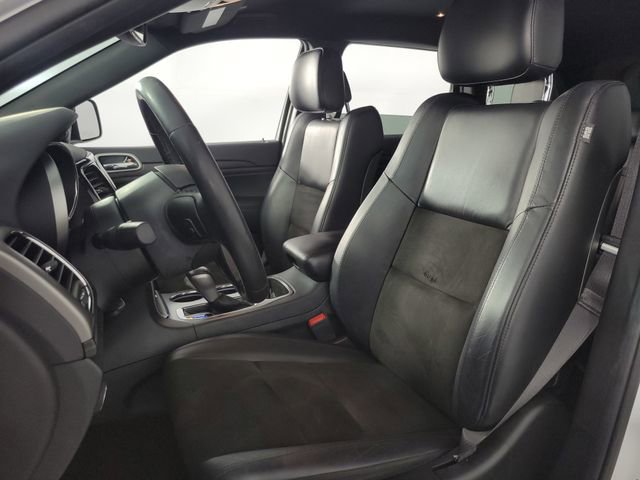 Used 2020 Jeep Grand Cherokee Altitude AWD/4WD image 14
