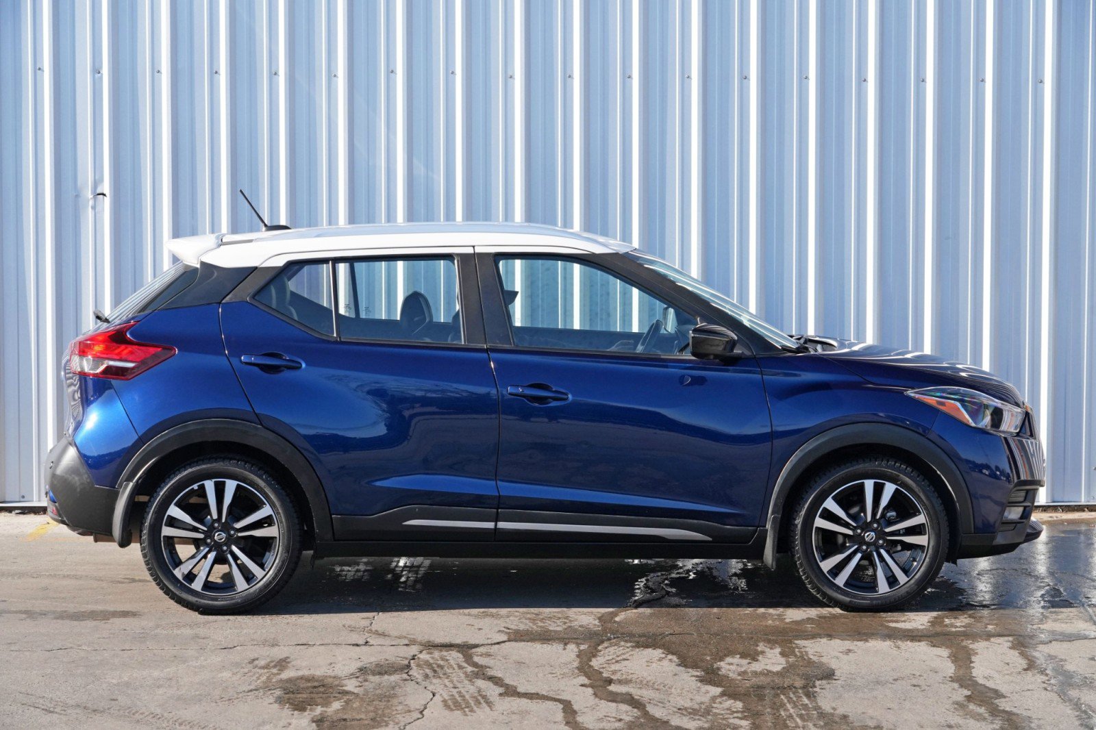 Used 2020 Nissan Kicks SR w/ SR Premium Package image 43