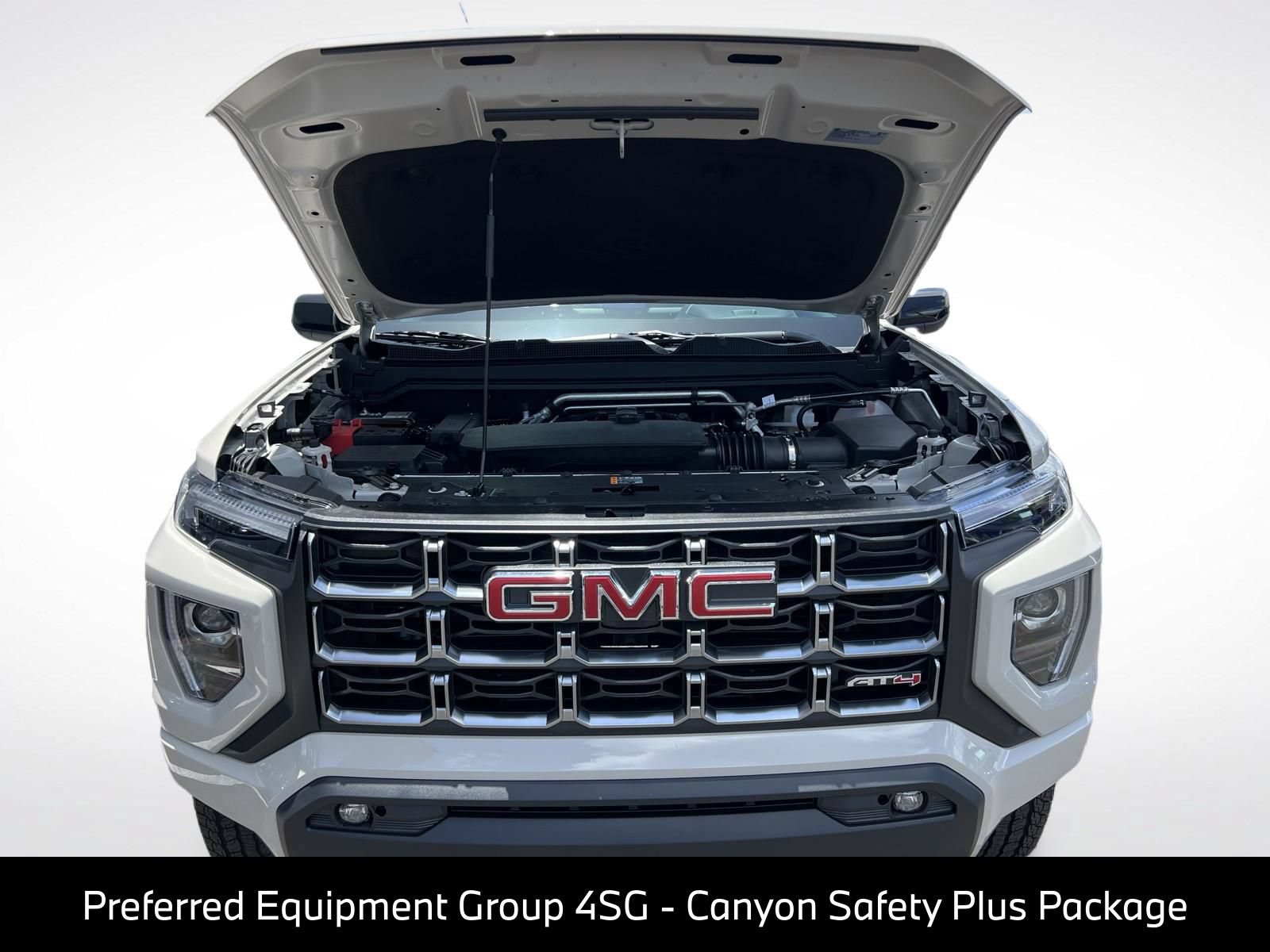 Used 2026 GMC Canyon AT4 AWD/4WD image 15