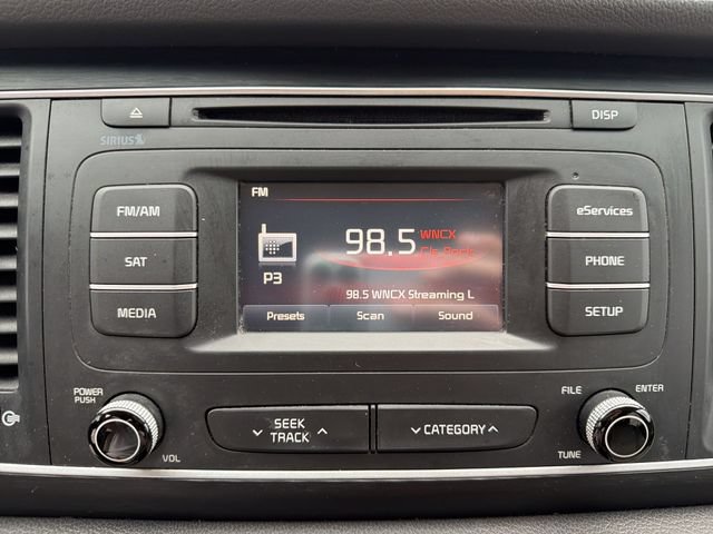 Used 2015 Kia Sedona LX FWD image 18