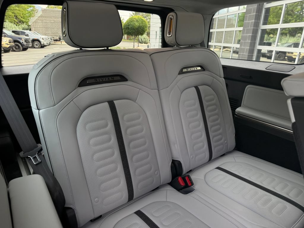 Used 2023 Rivian R1S Adventure AWD/4WD image 48