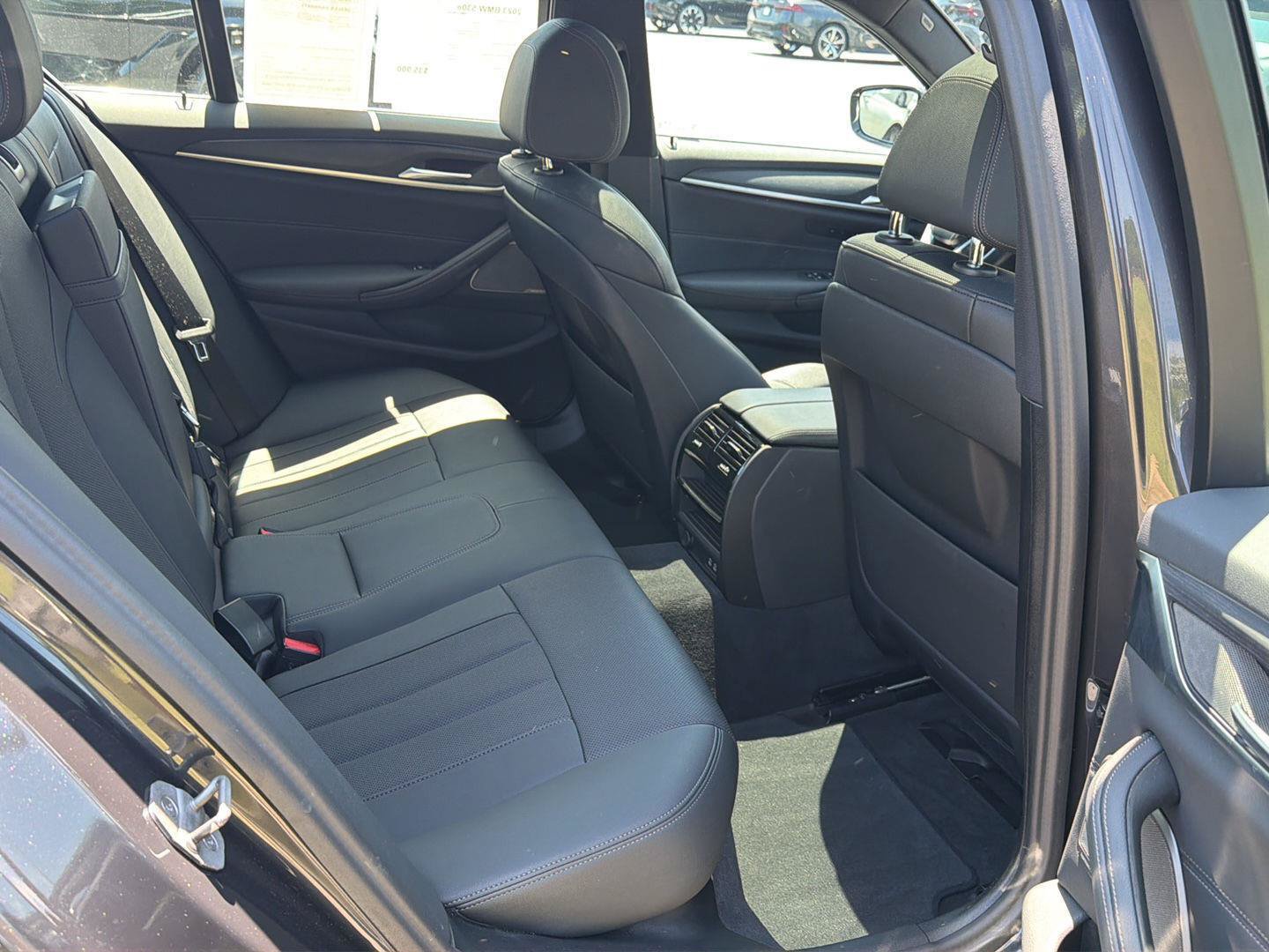 Used 2023 BMW 530e w/ Premium Package RWD image 12