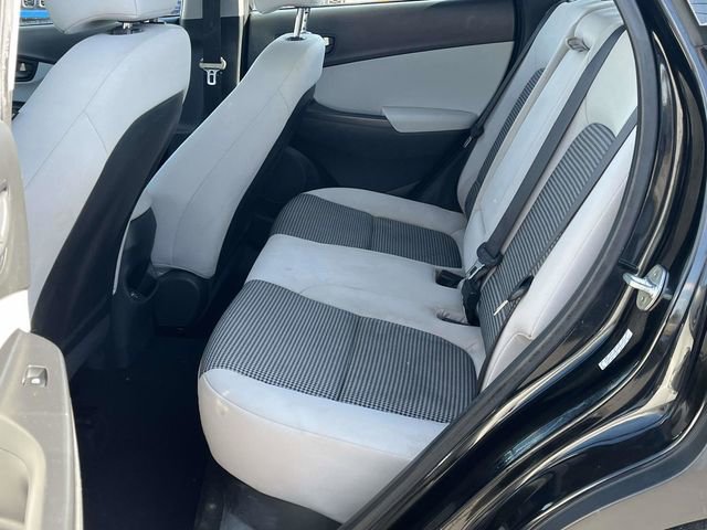 Used 2023 Hyundai Kona SE w/ Cargo Package image 15