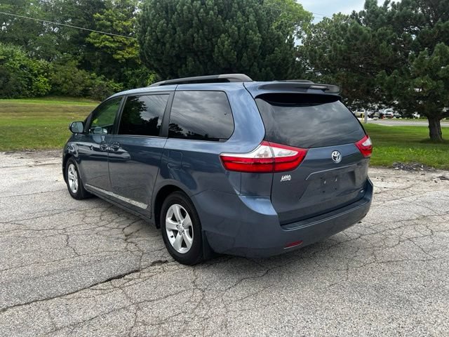 Used 2015 Toyota Sienna LE FWD image 6