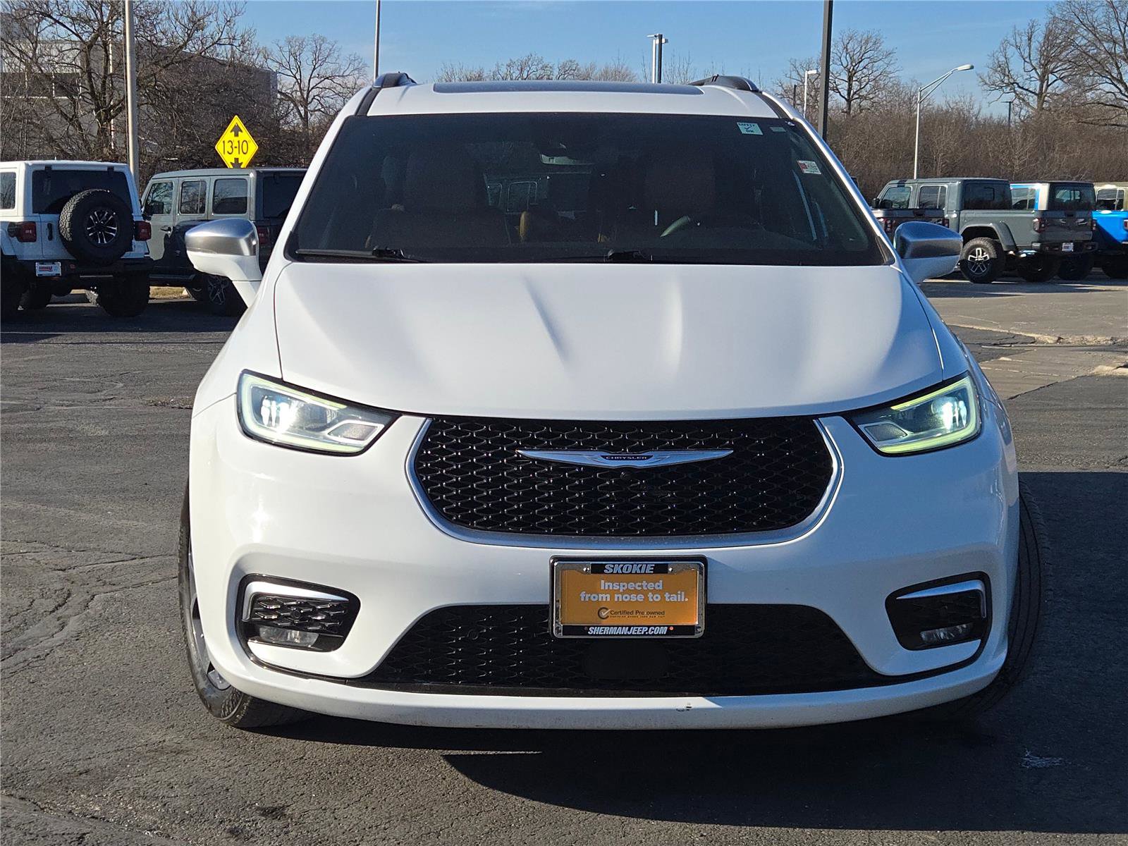 Certified 2022 Chrysler Pacifica Pinnacle AWD/4WD image 5