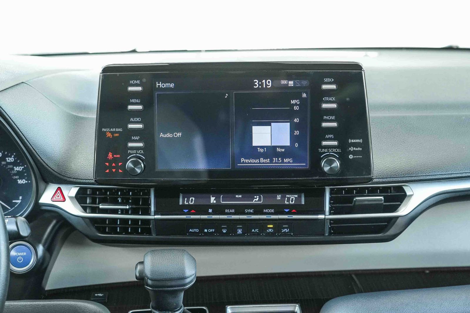 Used 2023 Toyota Sienna LE image 16