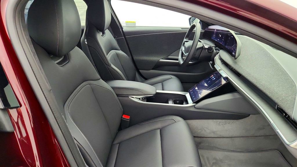 Used 2023 Lucid Air Pure RWD image 26