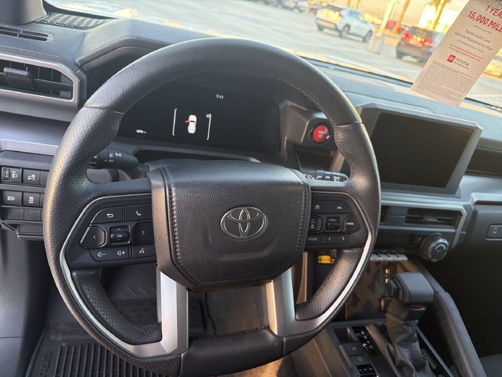 Certified 2025 Toyota 4Runner TRD Off-Road AWD/4WD image 16