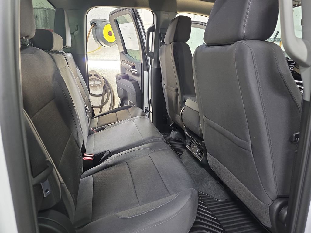 New 2026 GMC Sierra 1500 SLE image 11