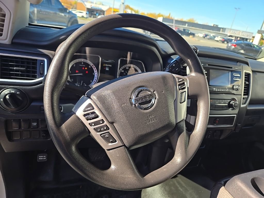 Used 2017 Nissan Titan S image 13