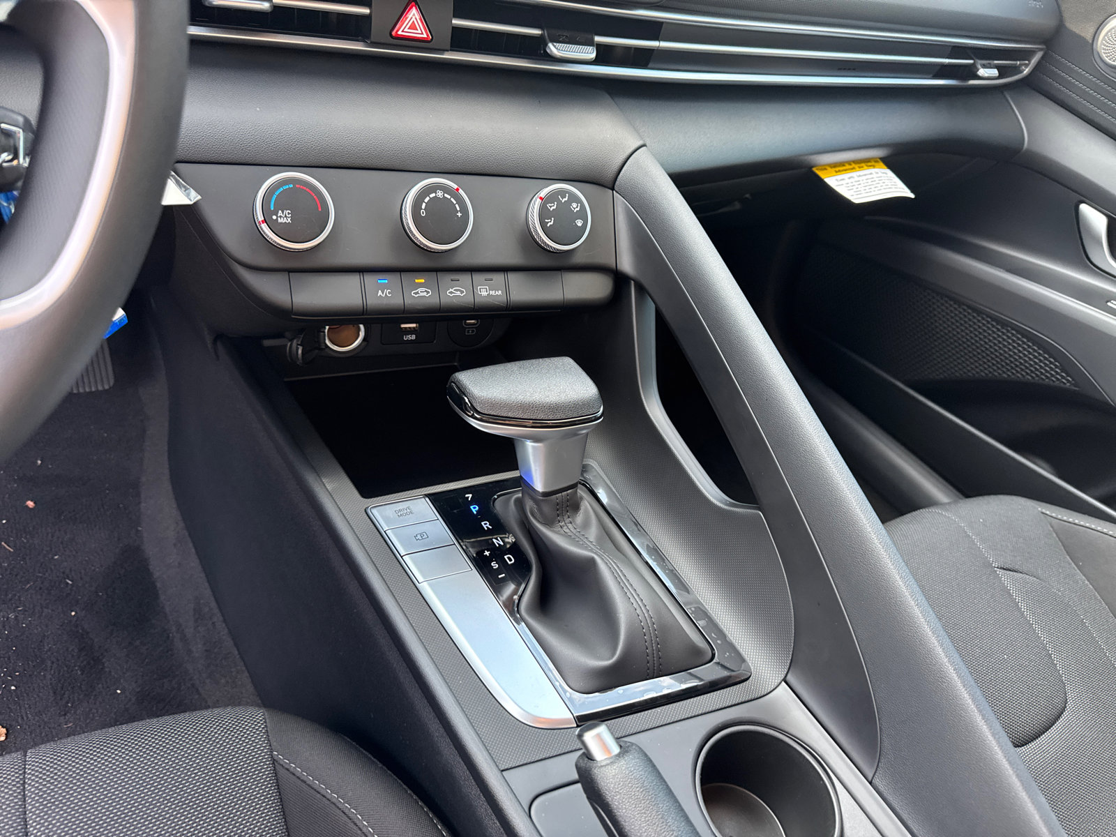 New 2026 Hyundai Elantra SE w/ Cargo Package image 21