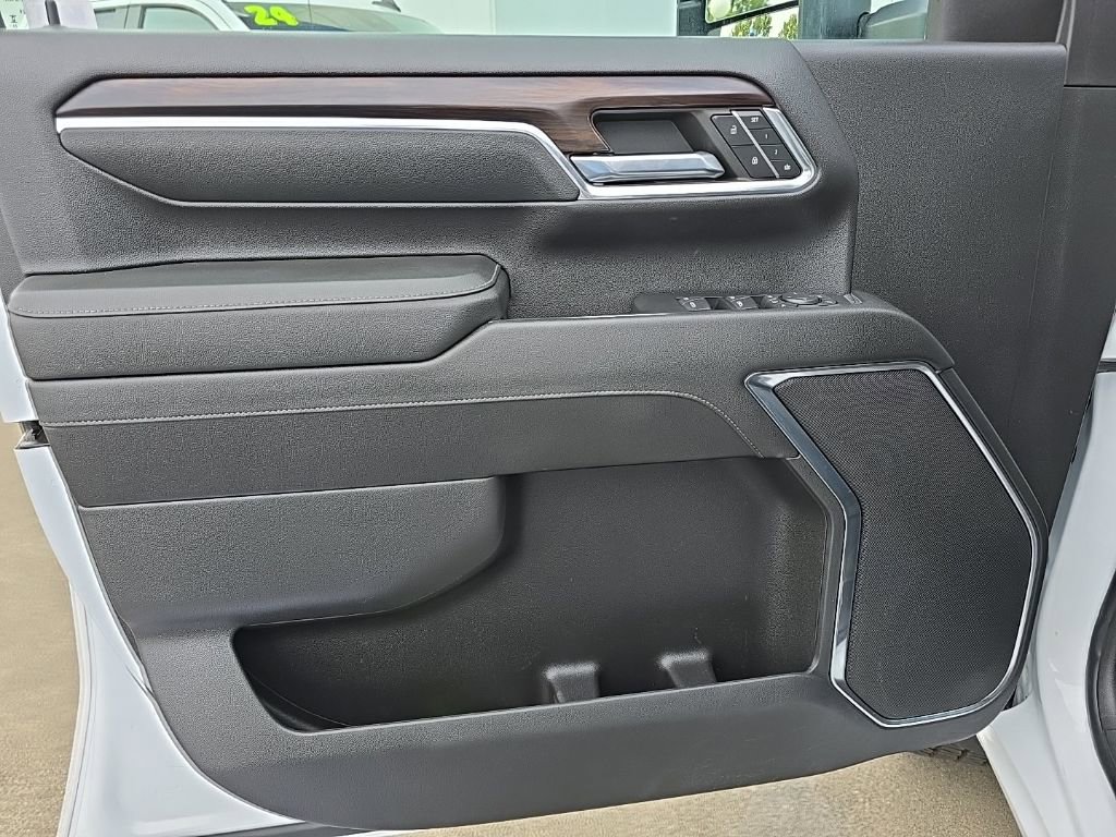 Used 2024 GMC Sierra 3500 SLT w/ X31 Off-Road Package image 21