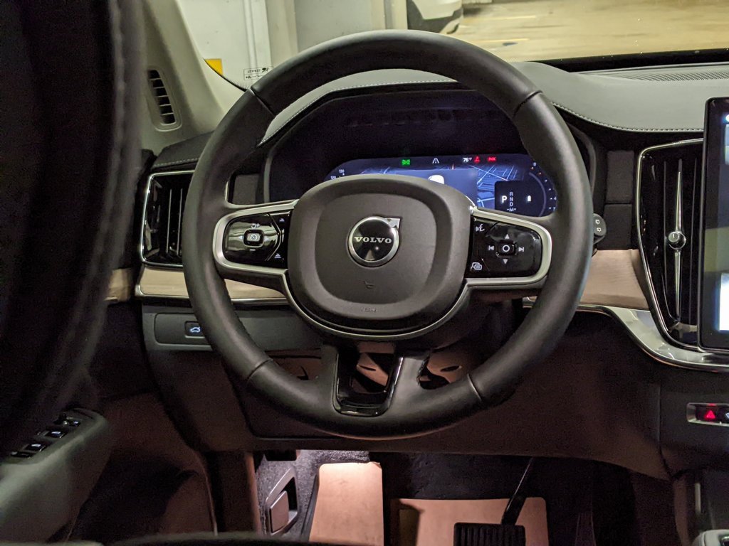 New 2026 Volvo XC90 B6 Plus w/ Protection Package Premier image 14