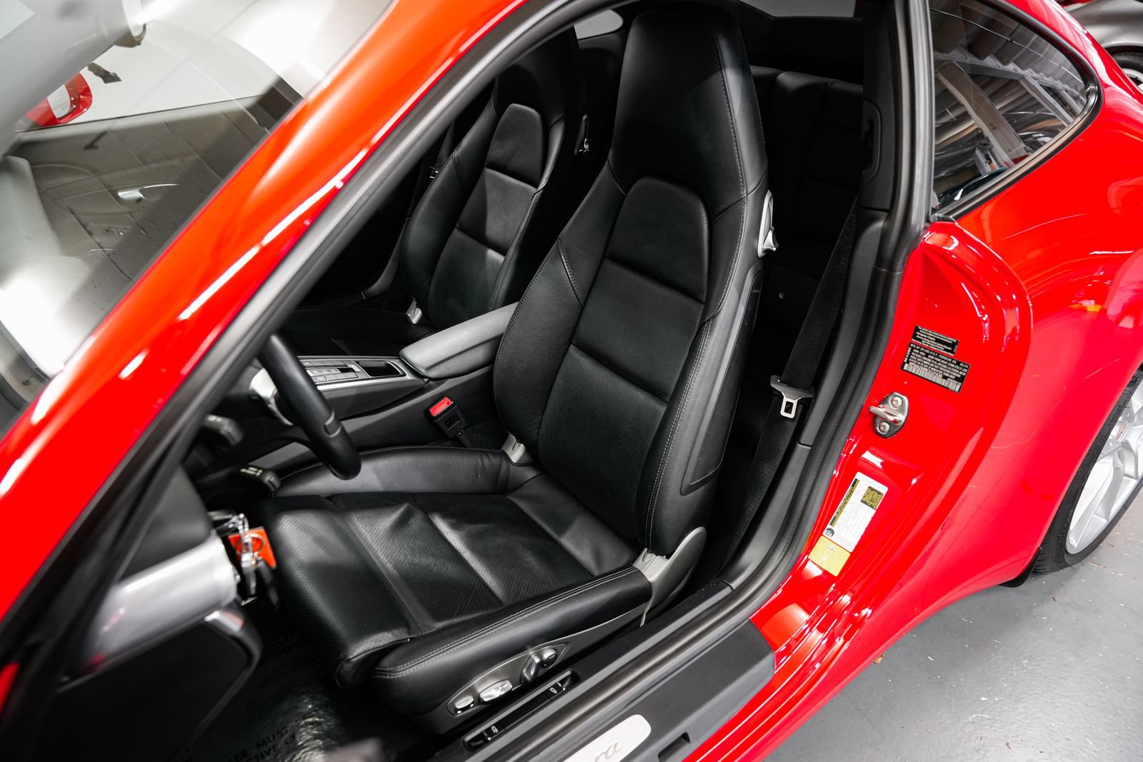 Used 2014 Porsche 911 Carrera RWD image 18