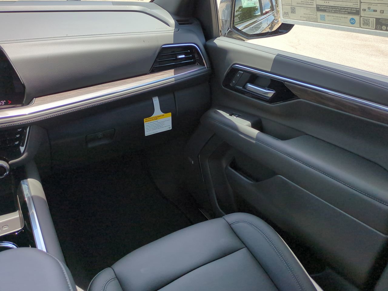 New 2026 Chevrolet Suburban LT w/ Comfort Package RWD image 17