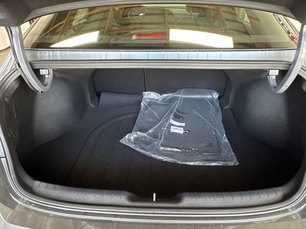 New 2026 Hyundai Elantra SEL Sport FWD image 6