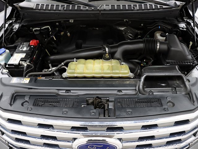 Used 2019 Ford Expedition XLT w/ Equipment Group 202A image 32