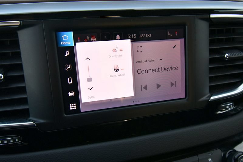 Used 2024 Chrysler Voyager LX FWD image 24