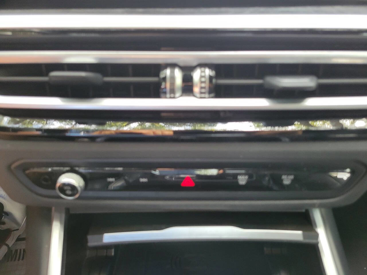 Used 2024 BMW 430i Convertible image 21