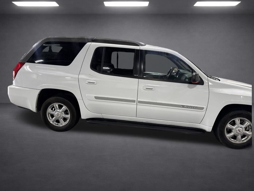 Used 2004 GMC Envoy XUV SLT RWD image 10