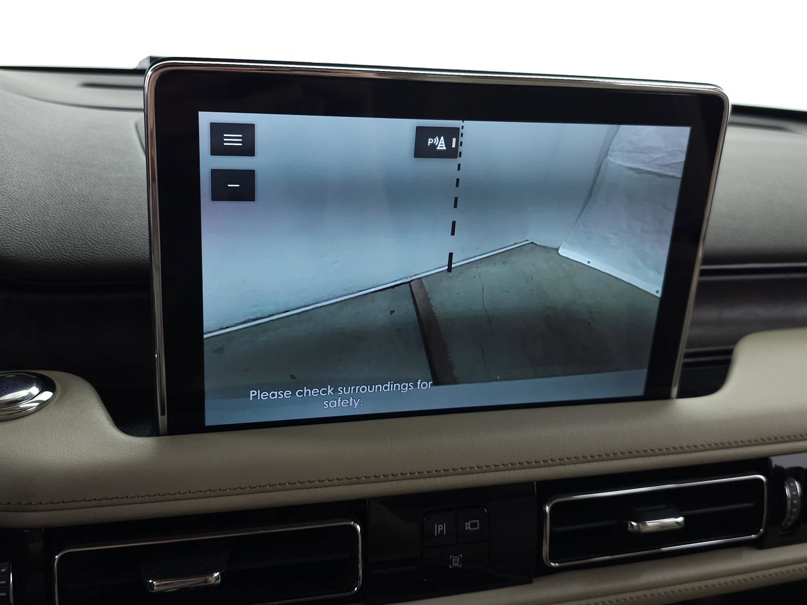 Used 2020 Lincoln Aviator Reserve w/ Equipment Group 202A image 35