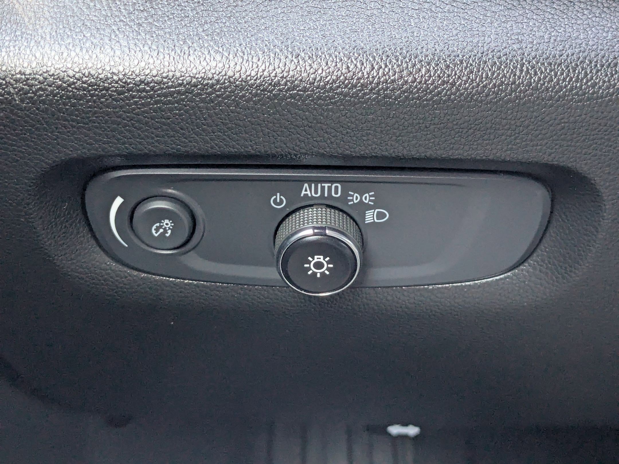 Certified 2023 Chevrolet Traverse LT image 16