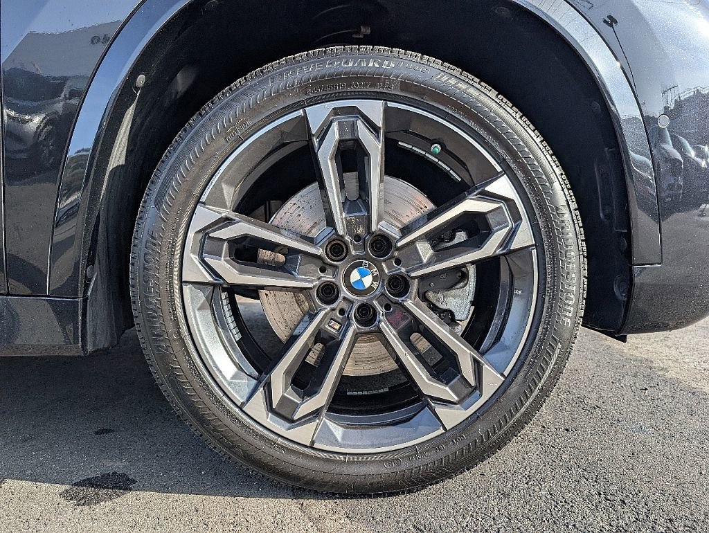 Used 2023 BMW X1 xDrive28i w/ Premium Package image 17