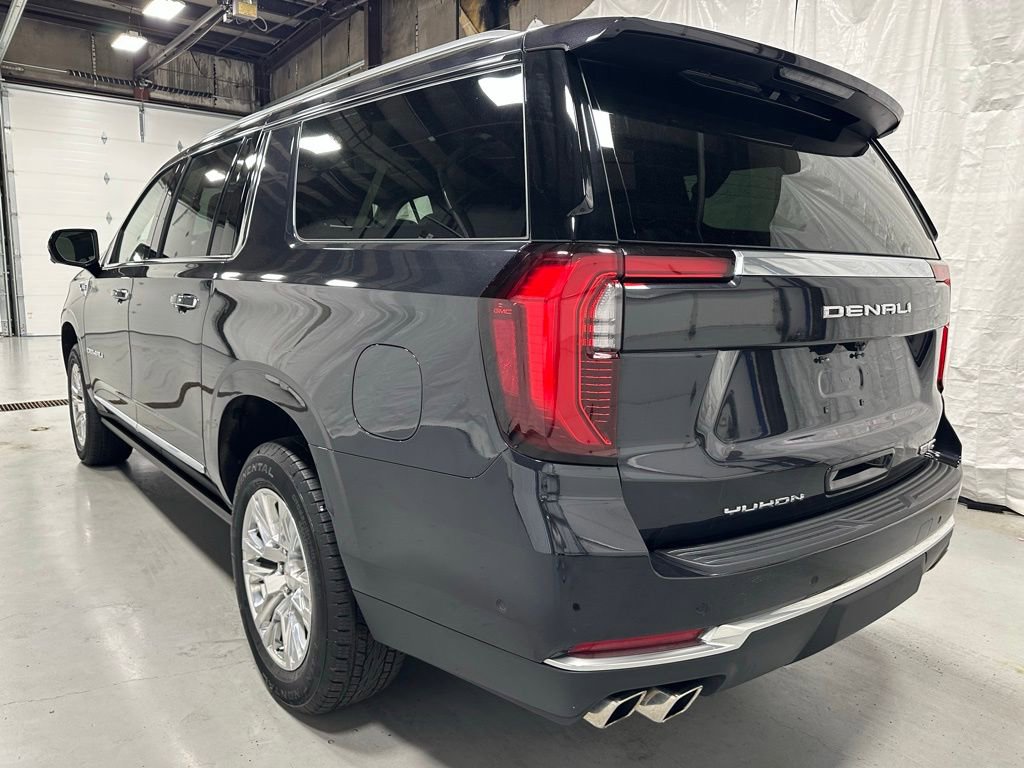 Used 2025 GMC Yukon XL Denali w/ Sun & Power Step Package AWD/4WD image 5