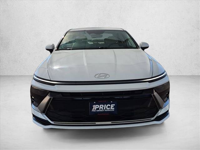 Used 2025 Hyundai Sonata SEL FWD image 2
