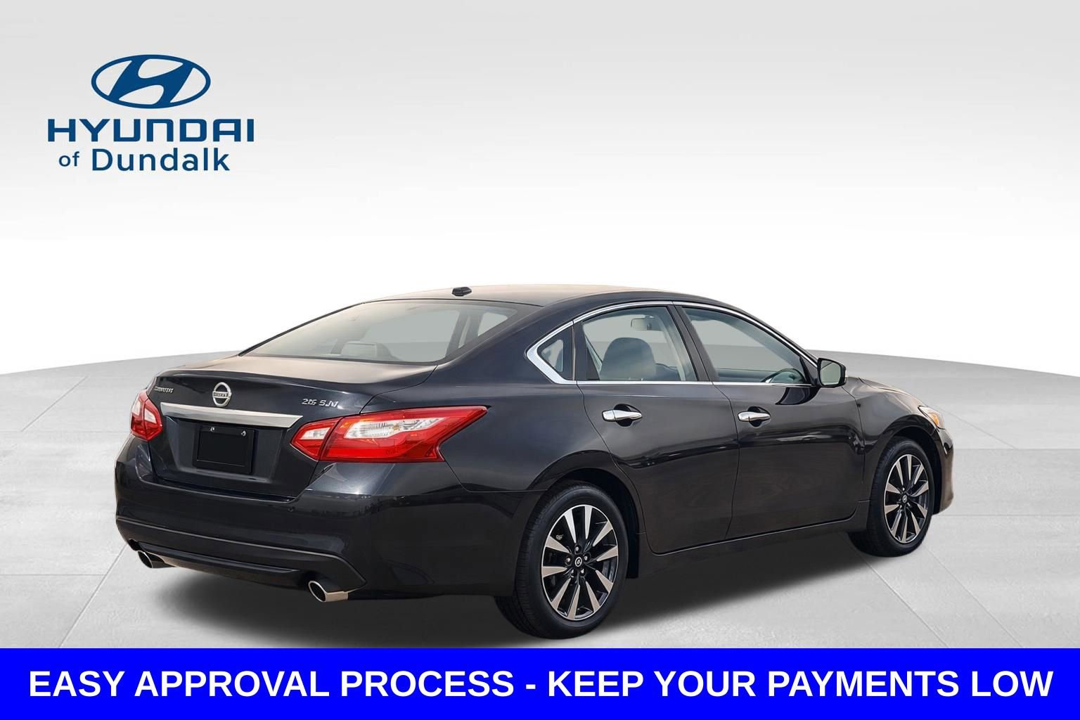 Used 2016 Nissan Altima 2.5 SL w/ 2.5 Technology Package image 2