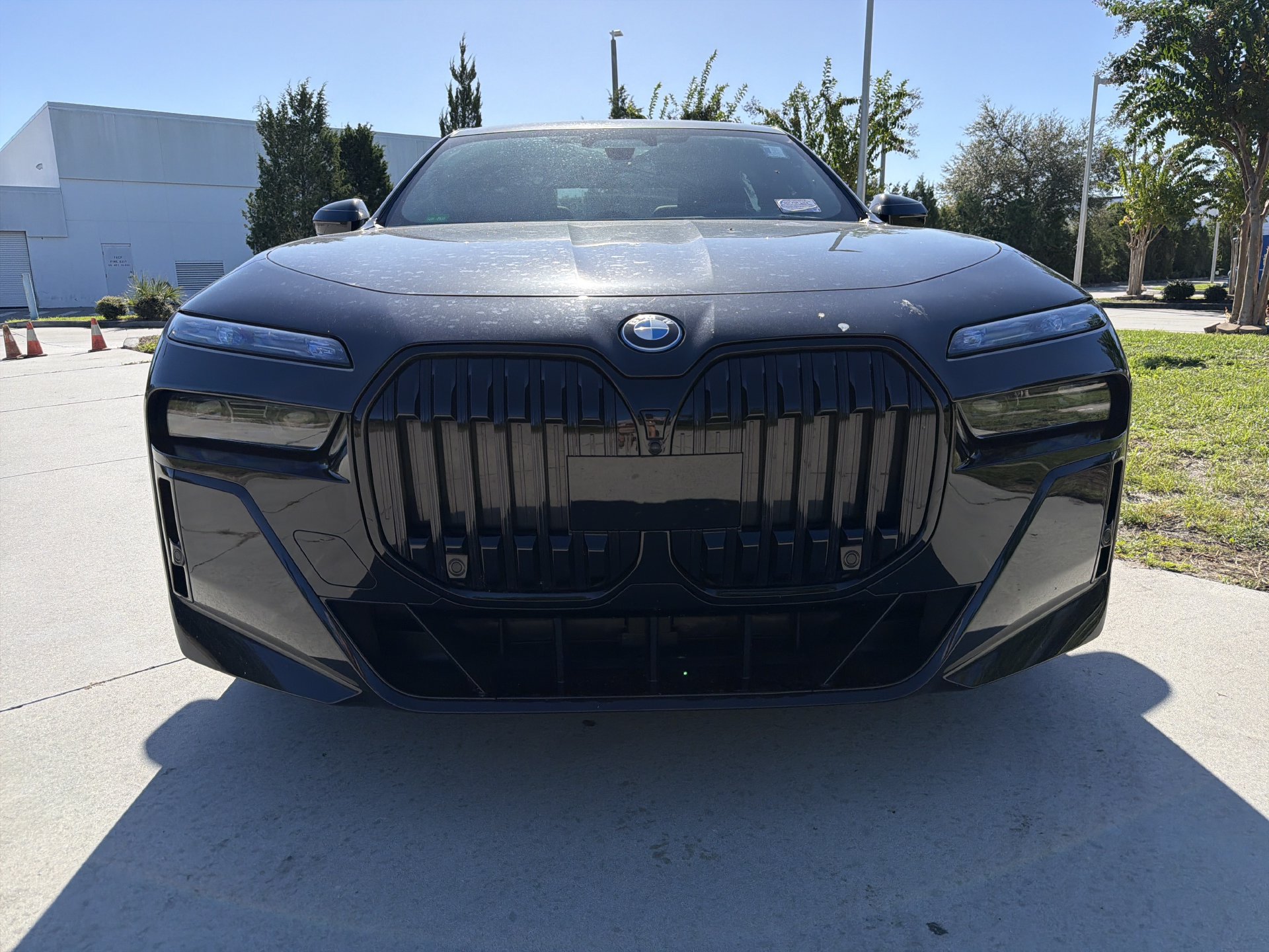 Certified 2024 BMW i7 xDrive60 AWD/4WD image 4