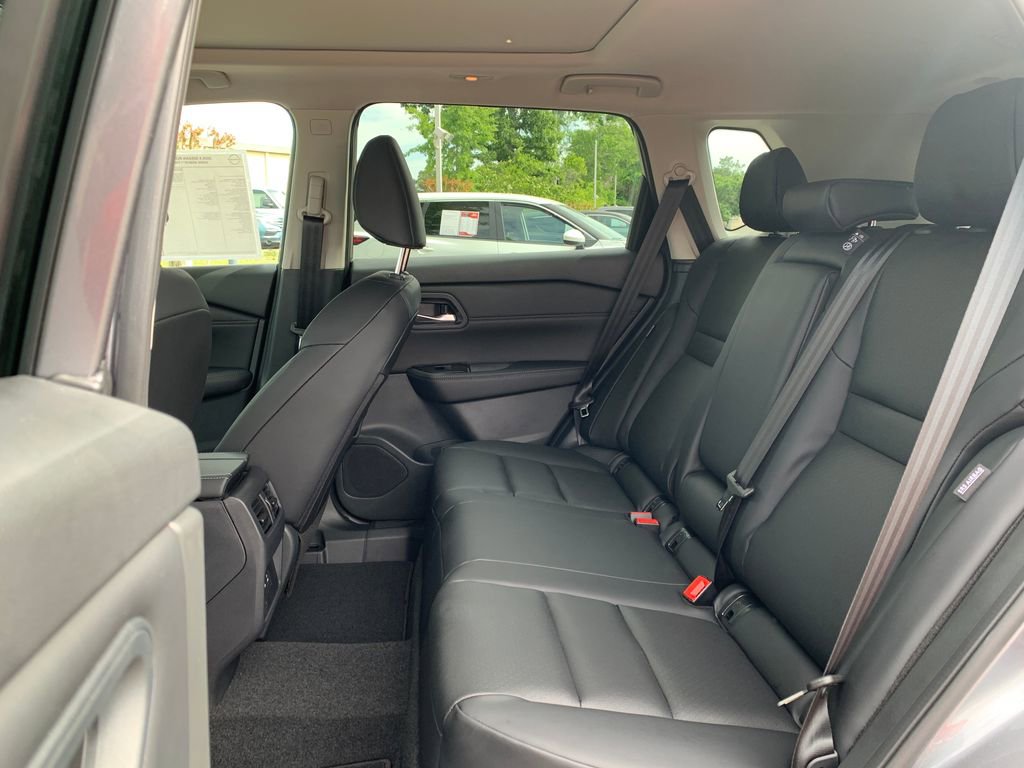 New 2026 Nissan Rogue SV FWD image 22