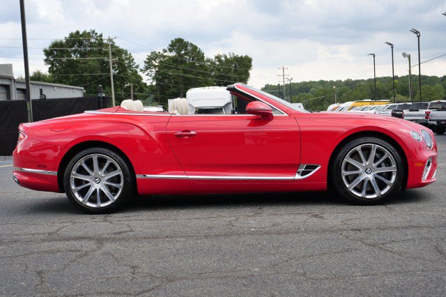 Used 2021 Bentley Continental GT AWD/4WD image 12