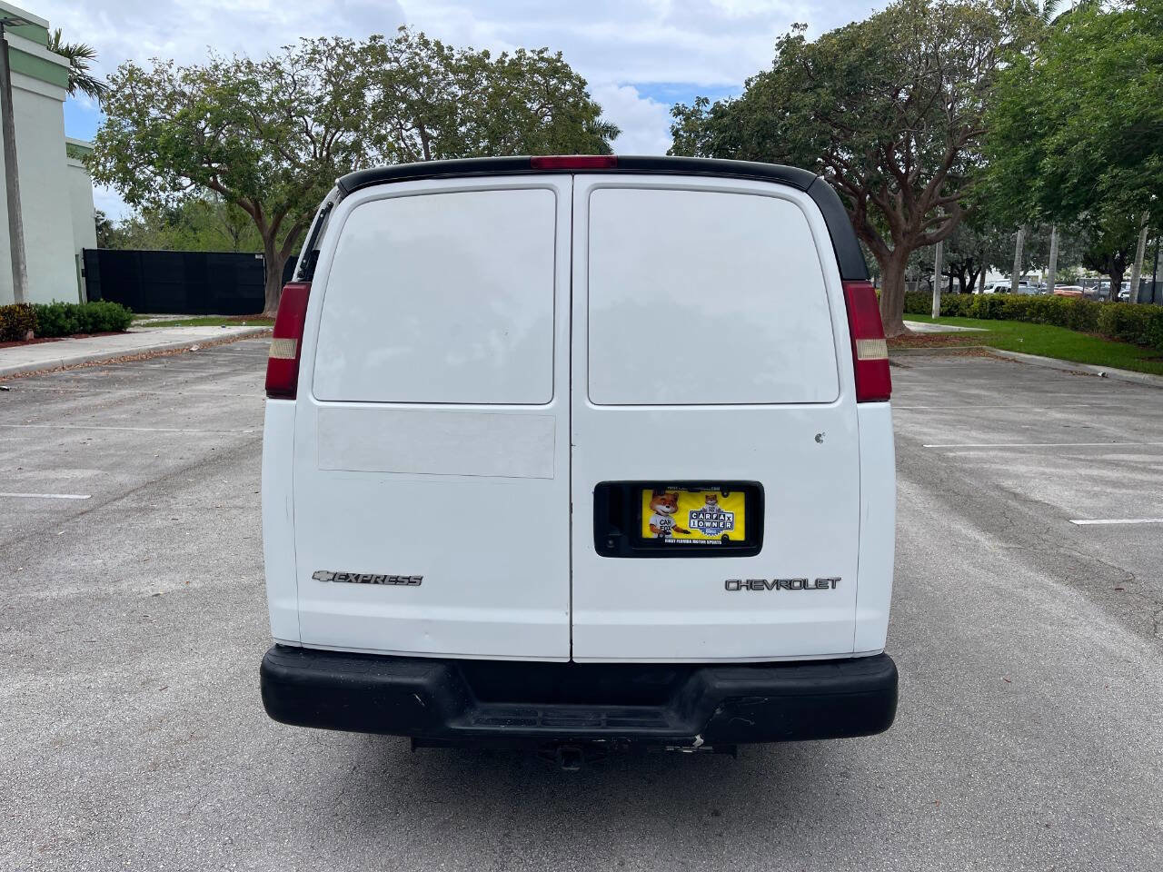 Used 2004 Chevrolet Express 1500 RWD image 8