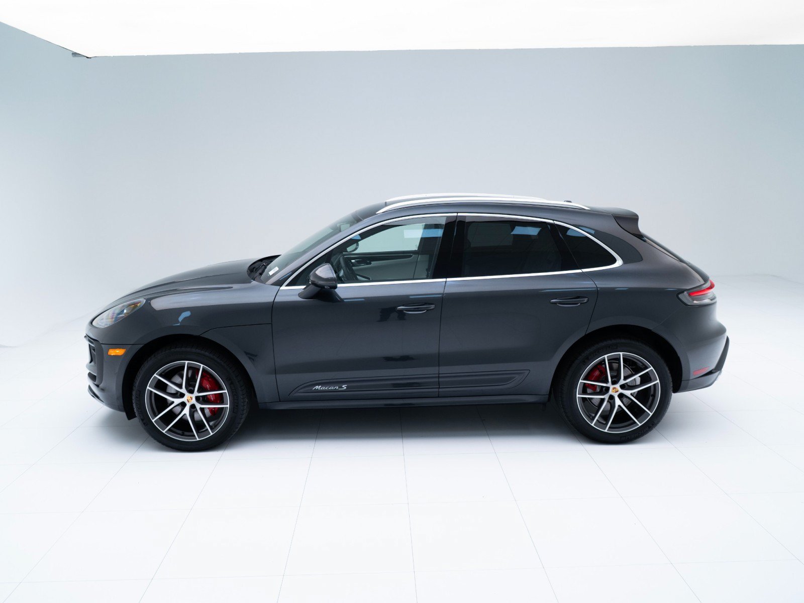 New 2026 Porsche Macan S AWD/4WD image 2