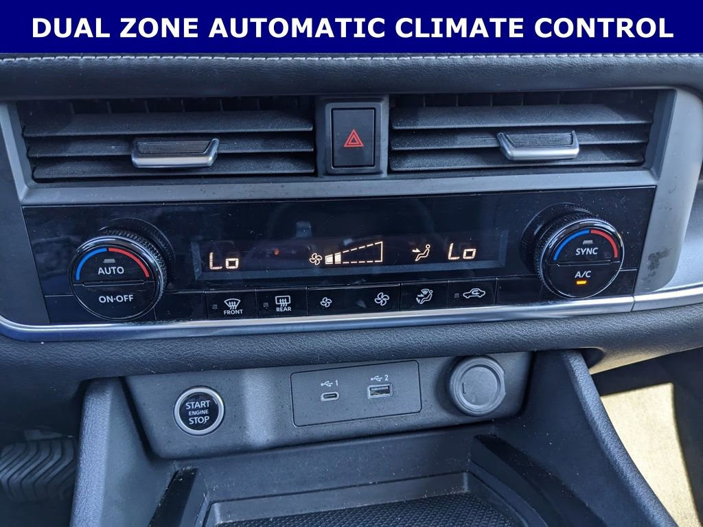 Used 2023 Nissan Rogue SV image 15