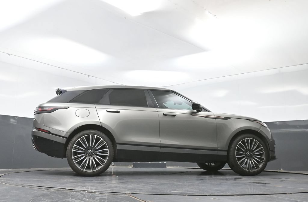 Used 2018 Land Rover Range Rover Velar R-Dynamic HSE AWD/4WD image 50