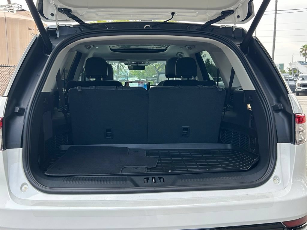 Used 2026 Lincoln Aviator 2WD w/ Jet Appearance Package image 42