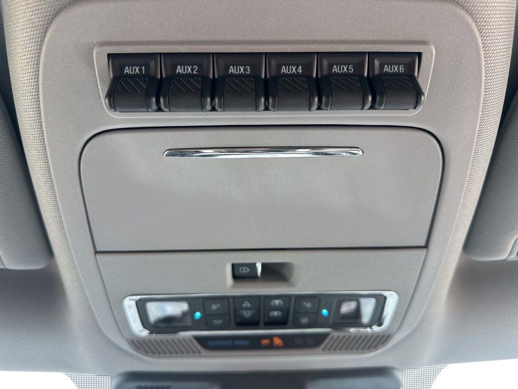 Used 2025 Ford F250 Lariat w/ Lariat Ultimate Package AWD/4WD image 48