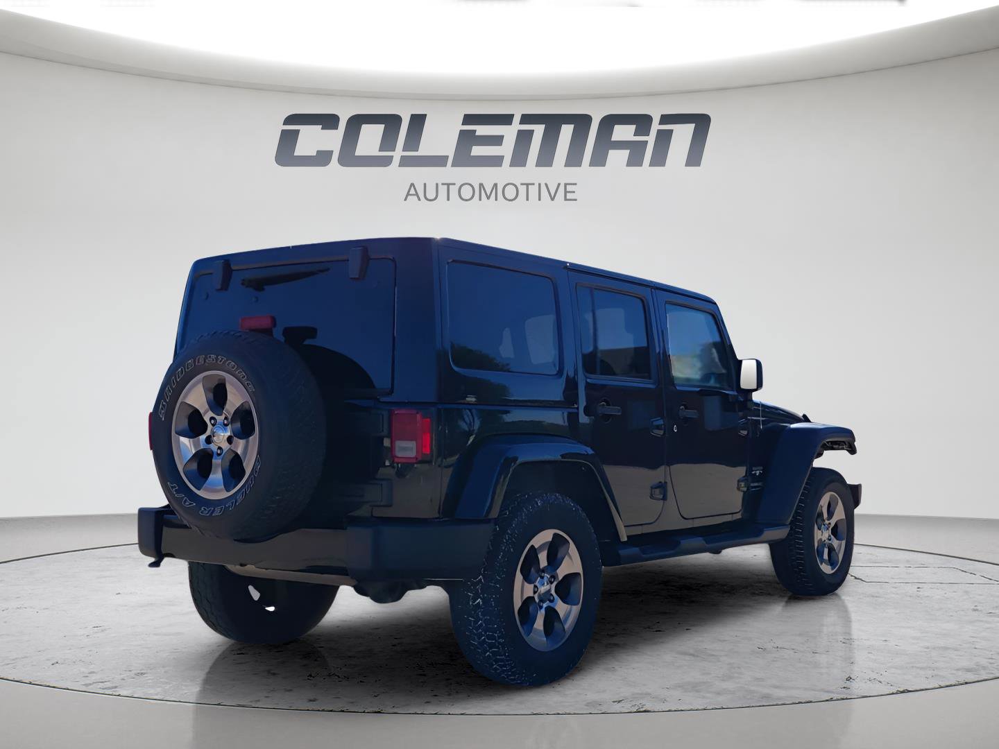 Used 2018 Jeep Wrangler Unlimited Sahara image 5