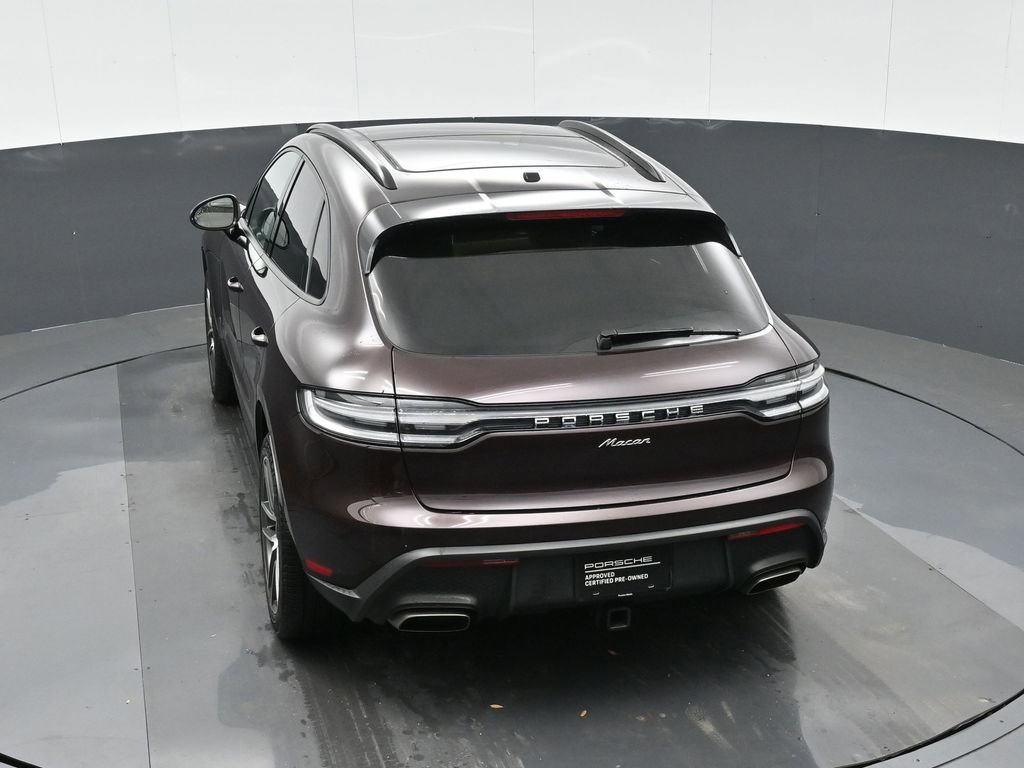 Certified 2025 Porsche Macan image 28