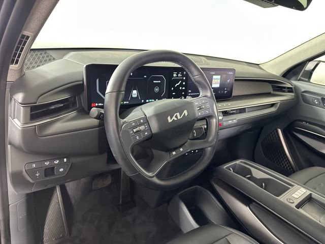 Used 2024 Kia EV9 Wind image 13
