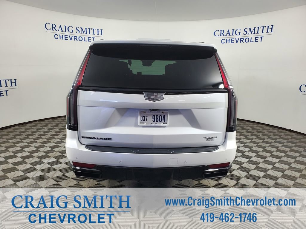 Used 2022 Cadillac Escalade Sport Platinum w/ Heavy-Duty Trailer Package AWD/4WD image 4