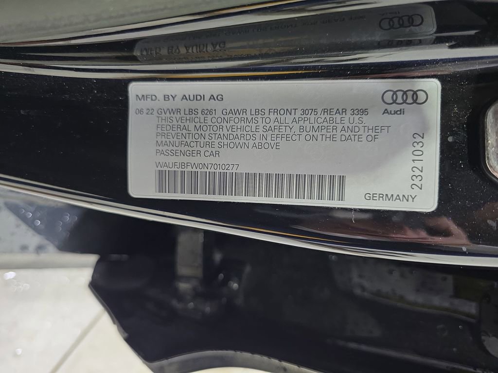 Used 2022 Audi e-tron GT Premium Plus AWD/4WD image 37